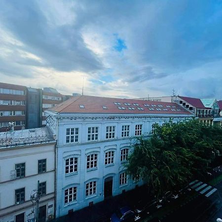 Lovely 2Bdr In Center, Wifi & Self-Check In Bratislava Extérieur photo